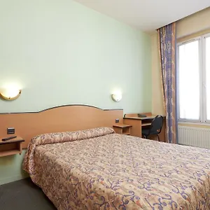 Ferney République Hotel